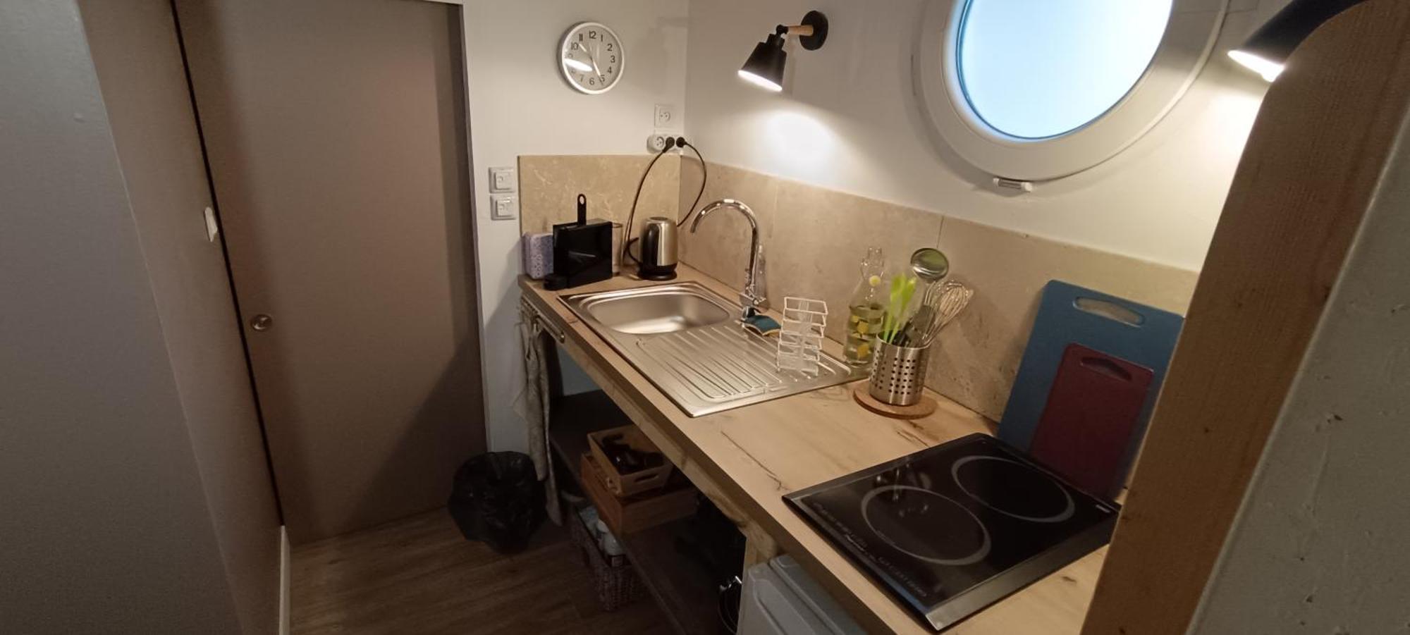 L'Establoun Apartment Saint-Martin-de-Bromes ภายนอก รูปภาพ